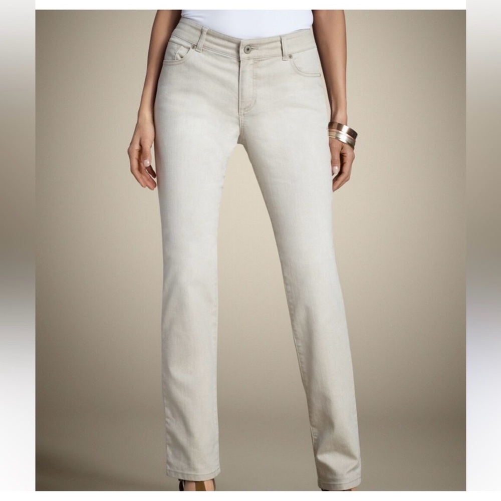 Chicos Platinum Size 1(8) Ivory Slim Leg Jeans